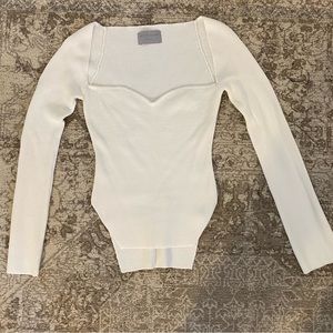 Modern citizen Ribbed sweetheart neck sweater